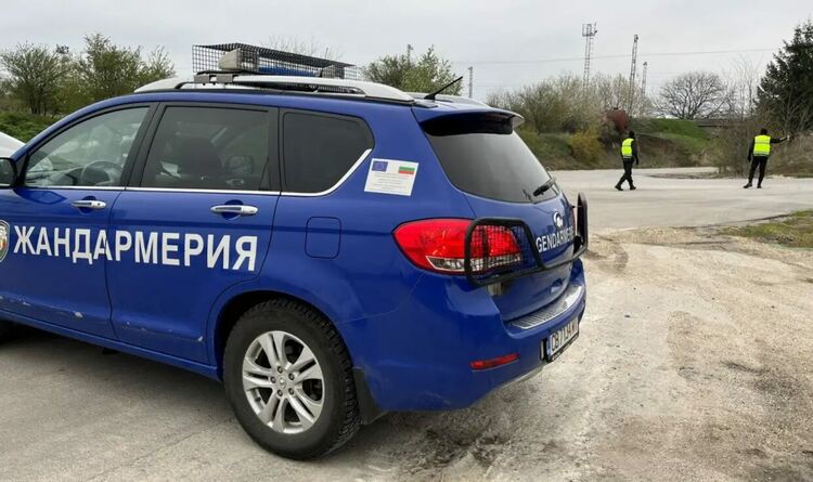 Претърсват търговци на оръжия в България заради подозрения за продажби на Русия