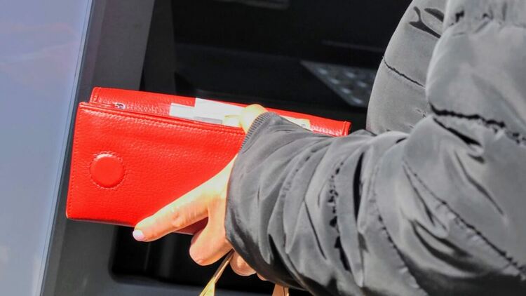 Хванаха „фалшиви пенсионери“, точили държавата за близо 100 хил. лв.