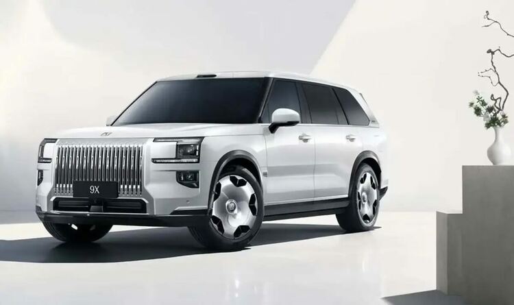 Представиха плъг-ин хибрида с най-голяма батерия в света