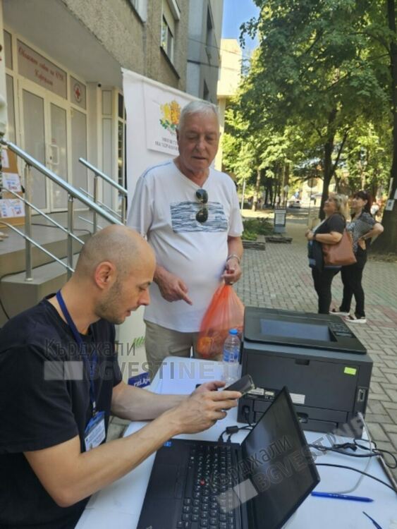 Близо 300 граждани на областта са с активирано мобилно приложение еЗдраве