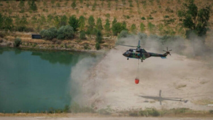 Борбата с пожарите продължава, жълт код за жеги в 10 области