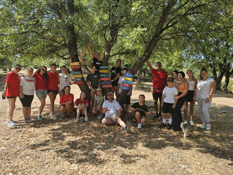 Поход за деня на младежта в "Славейков"