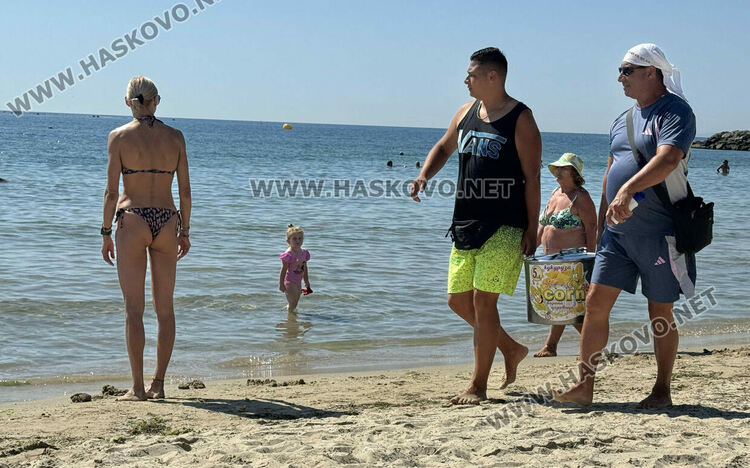 Слънчево и горещо