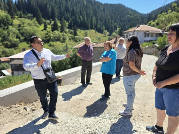 Община Девин стартира основен ремонт на ключова улица в с. Триград