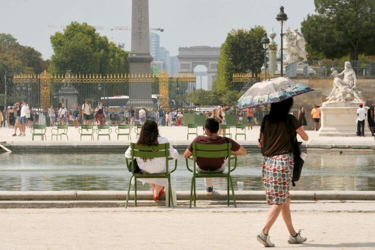 Горещата вълна в Европа продължава, температури до 44°C