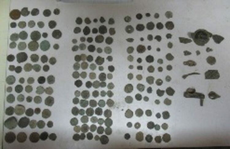 420 монети и културни ценности иззеха от 4 къщи в Харманли