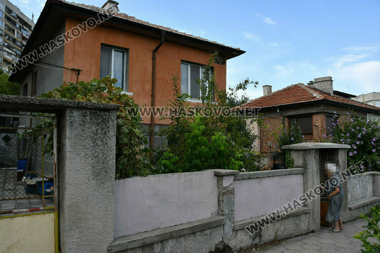 Безотговорни стопани перидизвикаха пожар зад ПМГ