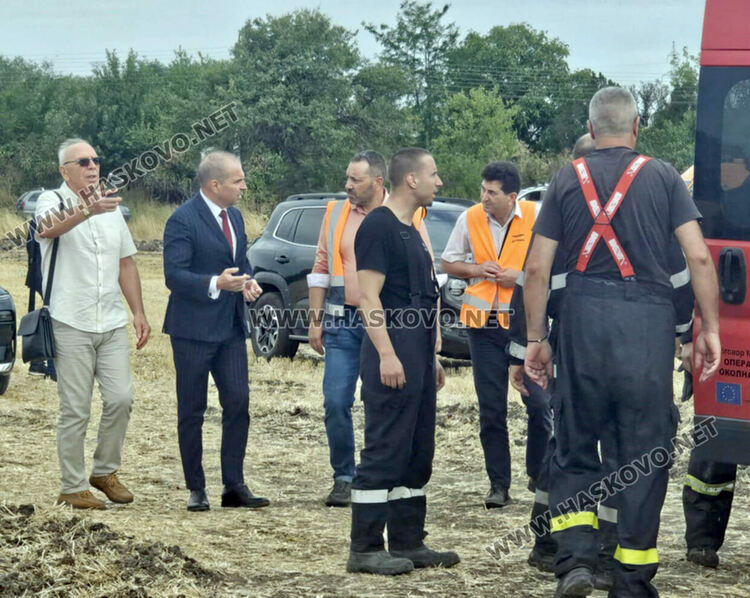 Товарен влак с цистерни с гориво се възпламени край Пясъчево