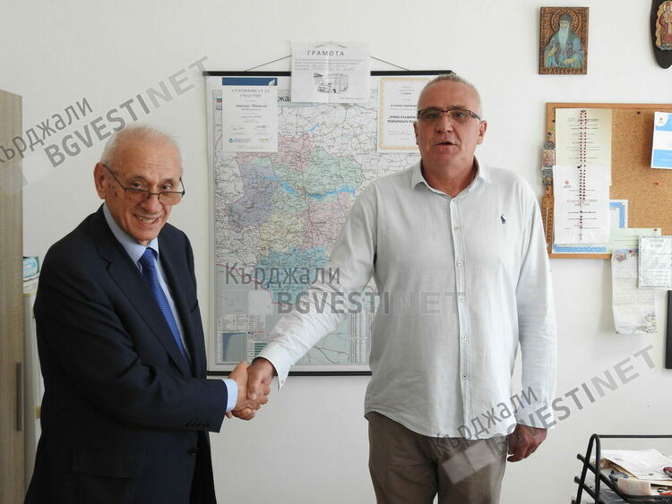 Доц.Силви Кирилов с д-р Атанас Митков