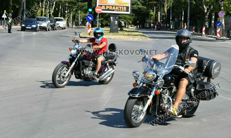 Рокери отбелязаха рождения ден на HASKOVO RIDERS MCC  с почетна обиколка