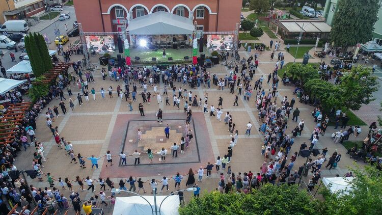 Кулминация на празника в Рудозем: Преслава на сцената тази вечер