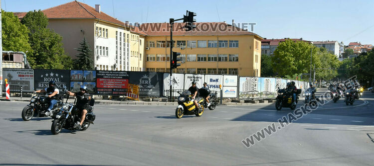 Рокери отбелязаха рождения ден на HASKOVO RIDERS MCC  с почетна обиколка