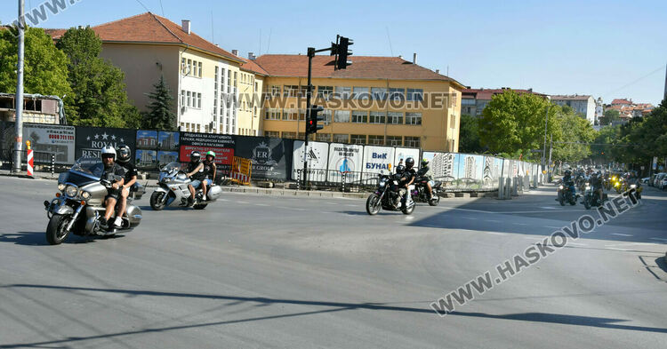 Рокери отбелязаха рождения ден на HASKOVO RIDERS MCC  с почетна обиколка