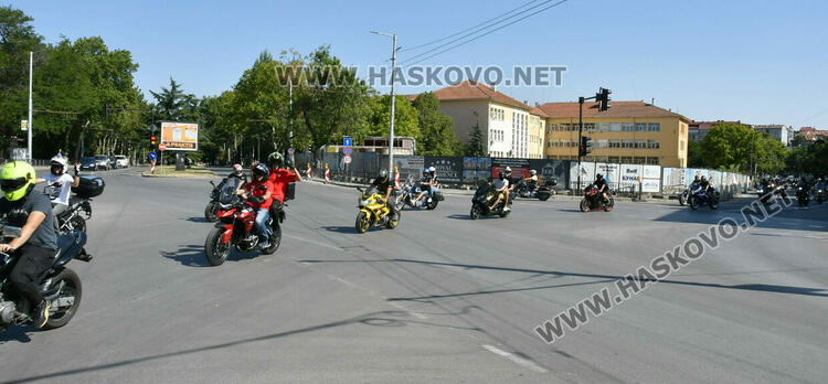 Рокери отбелязаха рождения ден на HASKOVO RIDERS MCC  с почетна обиколка