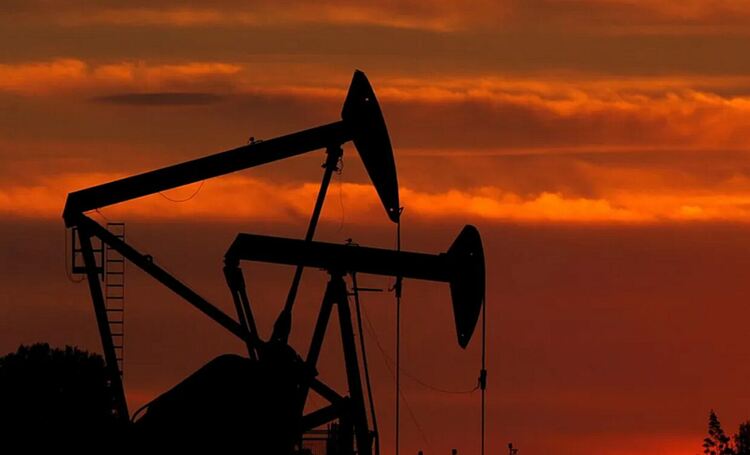 Цените на петрола тръгнаха надолу