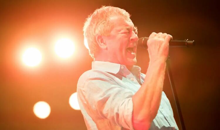 Иън Гилън на 80: гласът на Deep Purple и един живот, отдаден на рок музиката