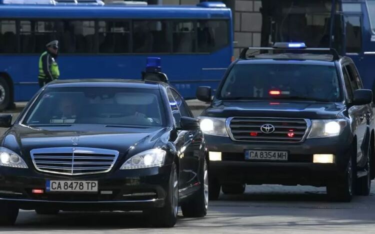 Кортежи задръстват често възлови кръстовища