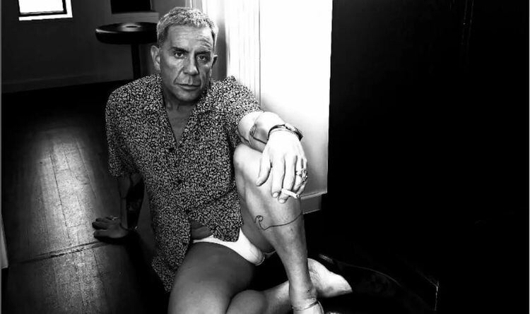 Изписаха гръцката звезда Йоргос Мазонакис от психиатрията, където беше вкаран по искане на баща му и сестра му