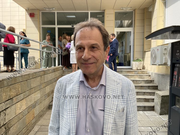 20 онкоболни започнаха лечение с новия апарат в Хасково