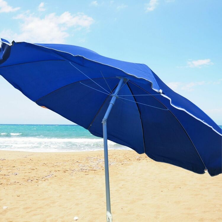  Изненада за туристите: Защо гръцките власти премахват чадъри от плажа на Халкидики