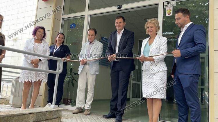 20 онкоболни започнаха лечение с новия апарат в Хасково