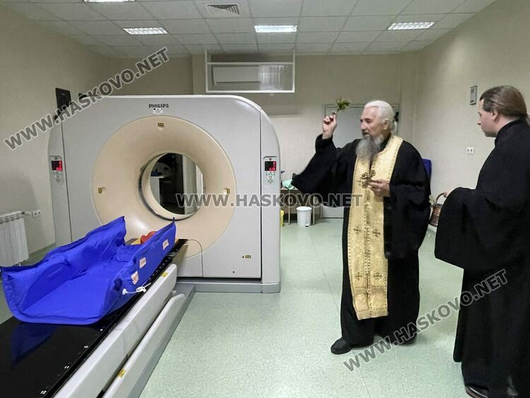 20 онкоболни започнаха лечение с новия апарат в Хасково