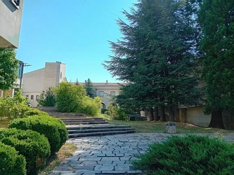 Смолян кани на „Празник на цветовете“ с множество ателиета и лектори