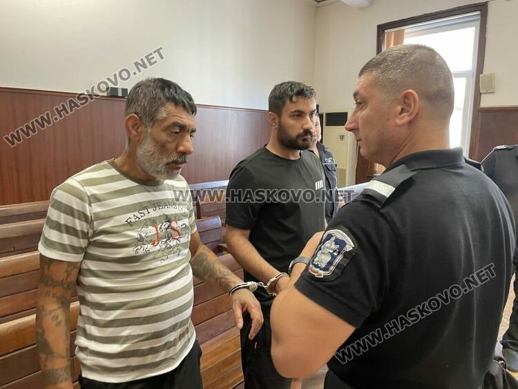 Бивш затворник остава в ареста за грабеж на мъж в Хасково