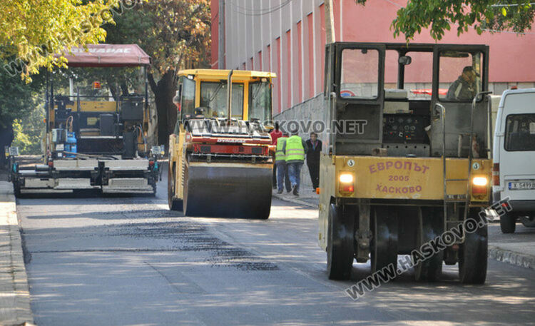 Обявиха обществена поръчка за 30 млн. лева без ДДС за поддръжка на общински пътища и улици в Хасково 