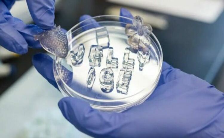 Желираният лед е охлаждащ материал за многократна употреба, който може да се компостира и не се топи на каша като обикновения лед.