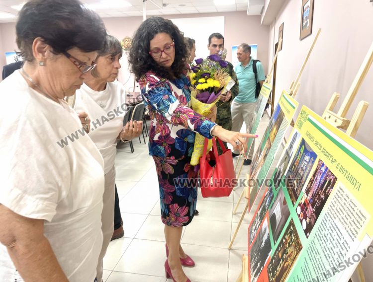В Хасково представиха изложба „Делото на тракийци за съхранение на наследството в Одринска Тракия“