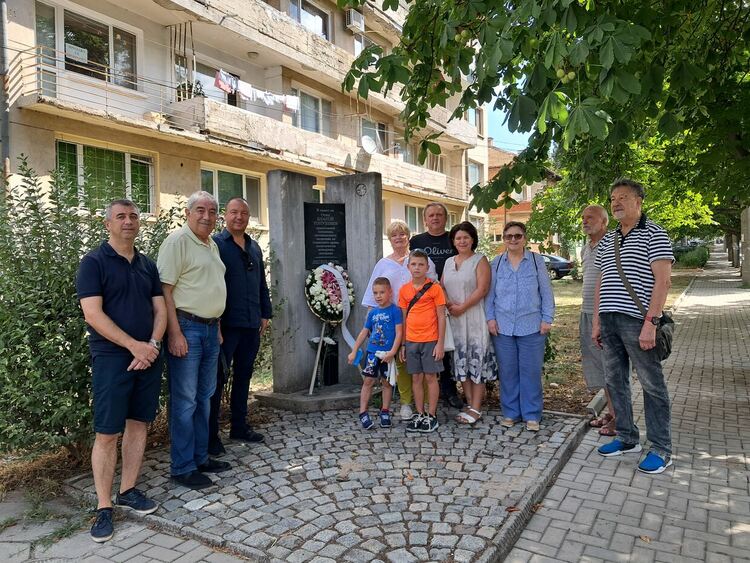 В Кърджали почетоха жертвите на тоталитарния режим