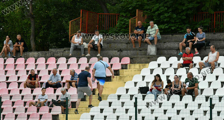 ОФК „Хасково“ се справи с „розите“ за първа победа през сезона