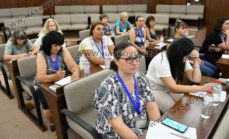 Социални работници в двудневно обучение в Хасково