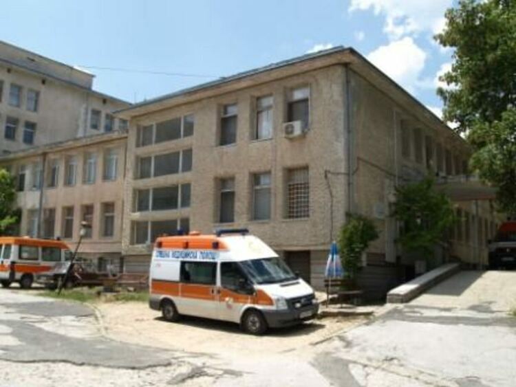 В Златоград предлагат от безплатно жилище до вечери в спа хотел за лекар в болницата