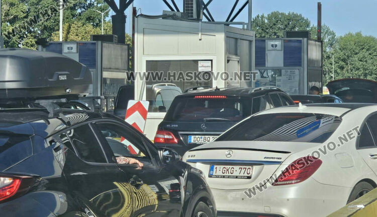 Около 300 коли минават на час от Туция в България през ГКПП „Капитан Андреево“