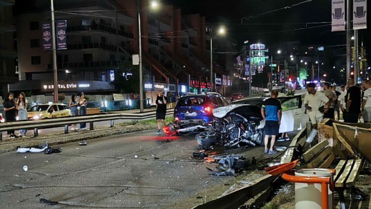 Катастрофа при неправилно изпреварване на Новия мост в Кърджали