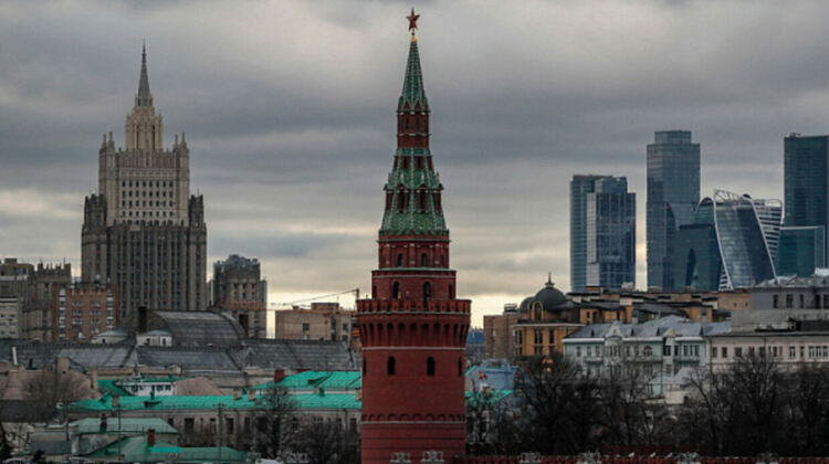 Русия не желае мирни преговори, но не го признава открито