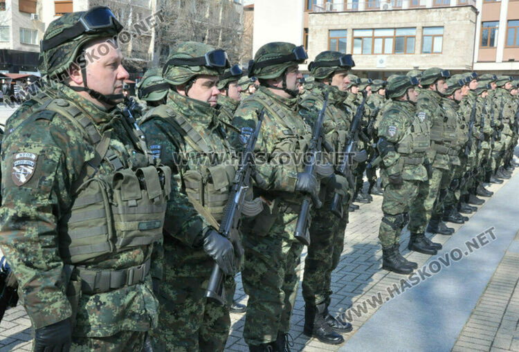 Посрещат официално военнослужещите, завърнали се от мисия в Косово