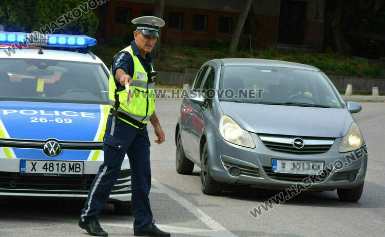 Хванаха 4 пияни водачи в региона през почивните дни