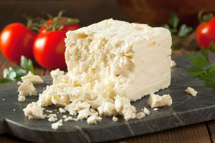 Изяли сме близо 6000 тона фалшиво сирене за шест месеца