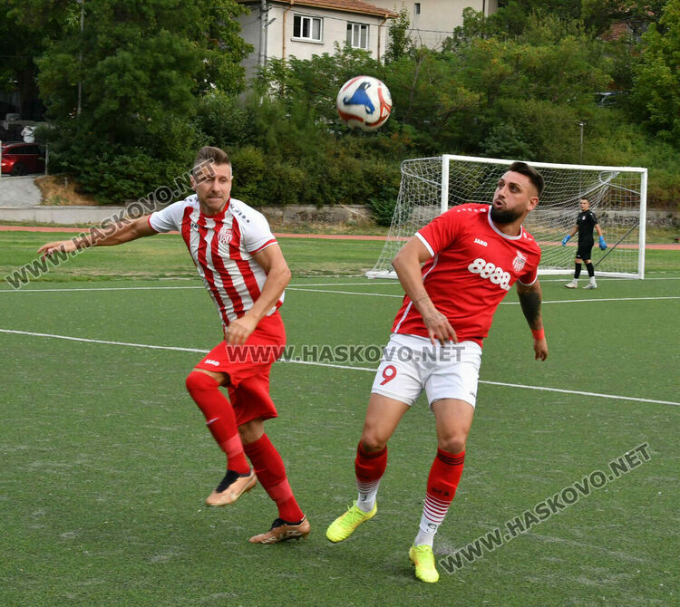 „Хасково“ би „Хасково“ като гост в Хасково