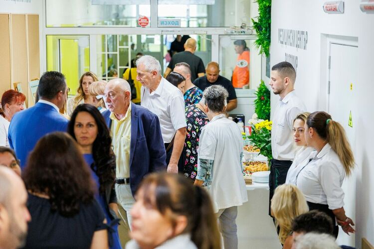 Обновеният Медицински център - Радомир отвори врати