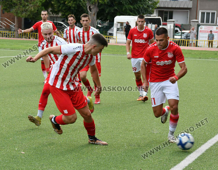 „Хасково“ би „Хасково“ като гост в Хасково