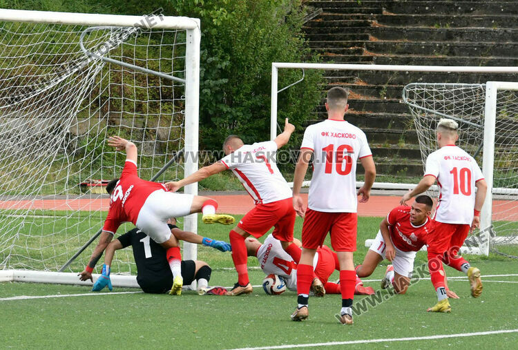 „Хасково“ би „Хасково“ като гост в Хасково