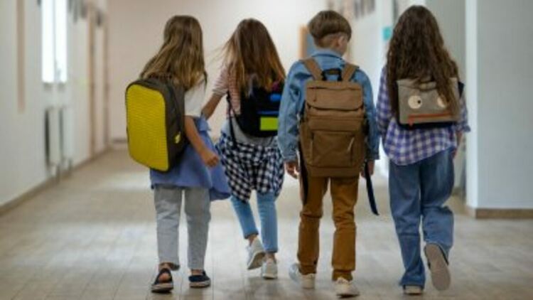 Обявиха ваканциите през новата учебна година: 4 дни през есента, 12 - за Коледа и 4 - за Трети март