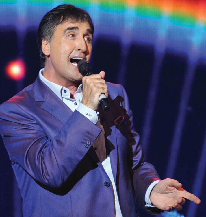 Веселин Маринов и трио DEJA VU откриват концертните вечери на „Спартак“