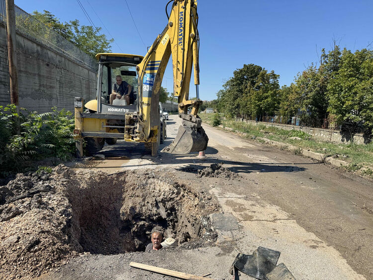Две големи аварии оставиха голяма част от Хасково без вода