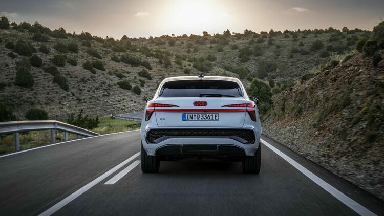 Новото Audi Q3 получи версия Sportback