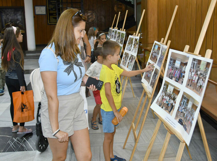С изложба и грамоти приключи Лято в библиотеката